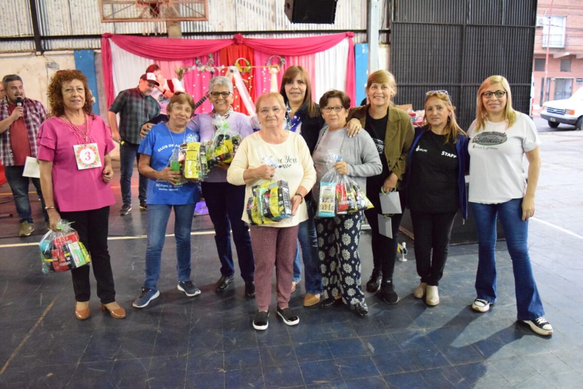 El programa "Mateando con los Abuelos" cerró septiembre a puro festejo