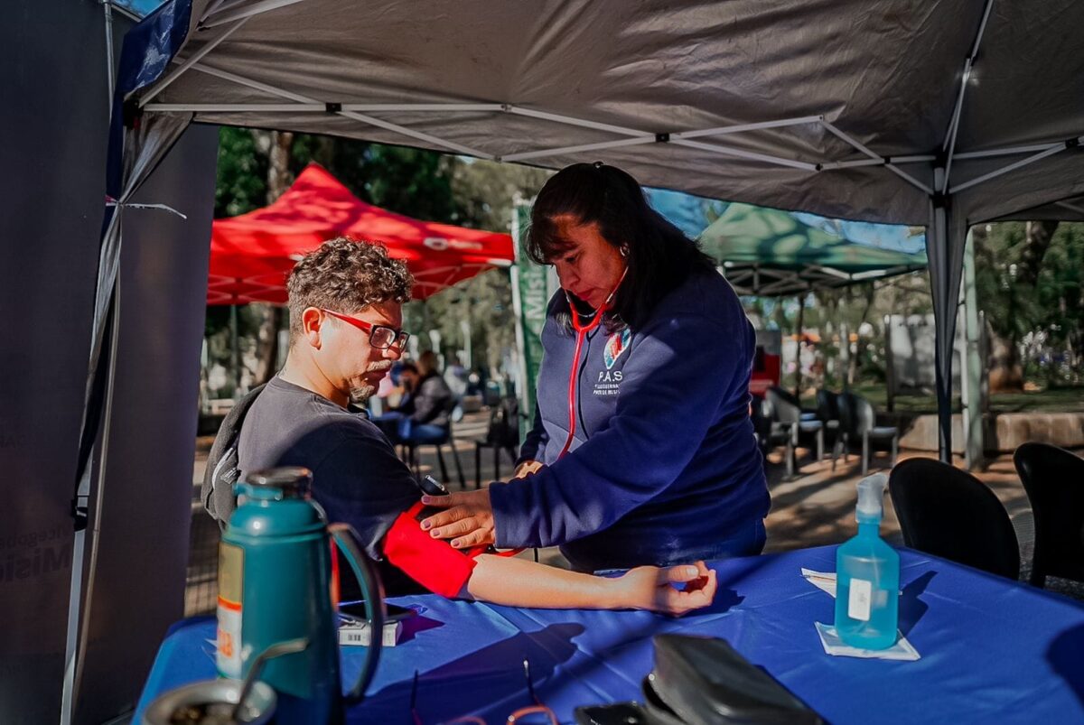 Una nueva jornada de P.A.S. Salud y Prevención se realizó en la plaza San Martín de Posadas