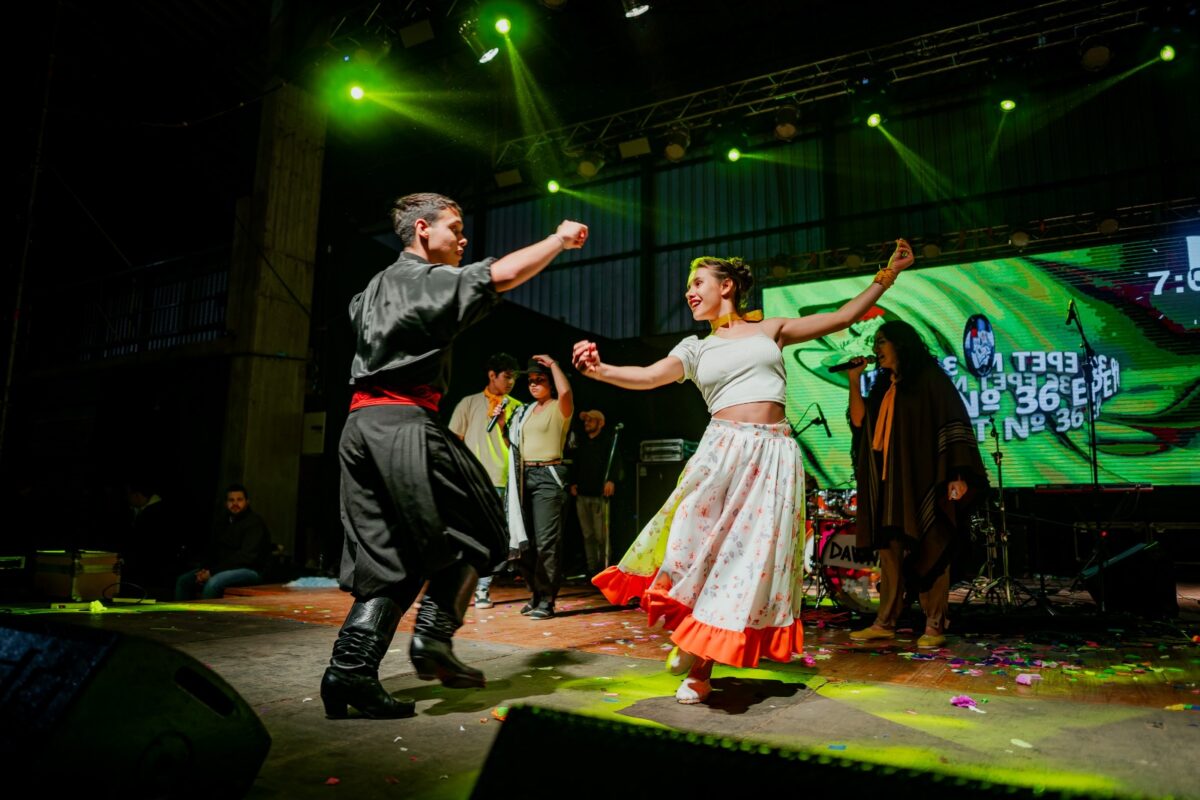 Posadas vivió una jornada de fiesta estudiantil con "Por los Jóvenes Todo"