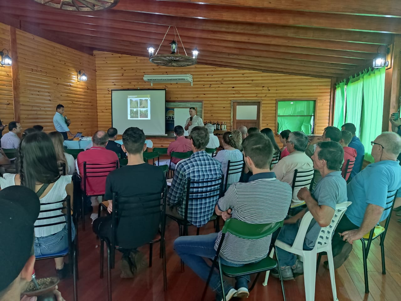 Continua el fortalecimiento de la producción ovina a través de capacitaciones en toda la provincia 1 2 - Produccion Ovina Agro 2 - 1