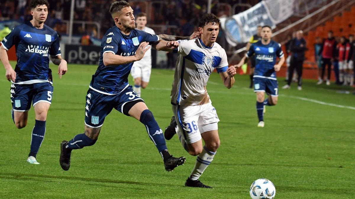 Racing empató con Godoy Cruz y llega al clásico como puntero