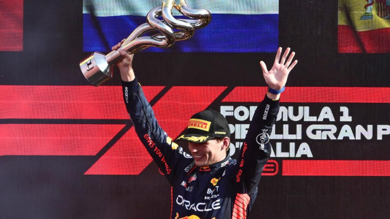 Verstappen se quedó con el Gran Premio de Japón y acaricia su tercer título