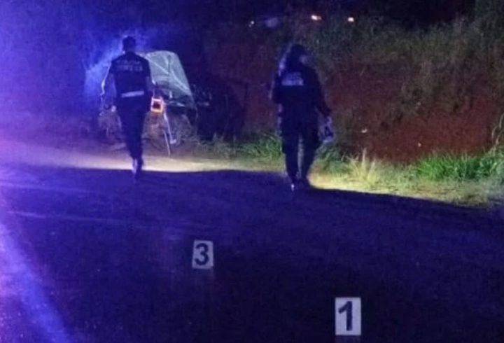Dos jóvenes terminaron lesionados tras un despiste en Guaraní