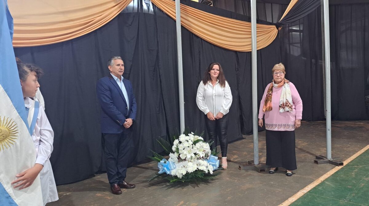 Campo Grande cerró su Festival Provincial del Docente y fue sede central del acto por Día del Maestro