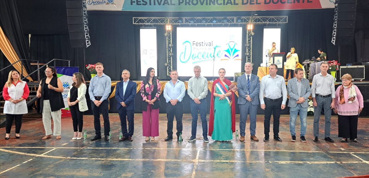 Campo Grande cerró su Festival Provincial del Docente y fue sede central del acto por Día del Maestro