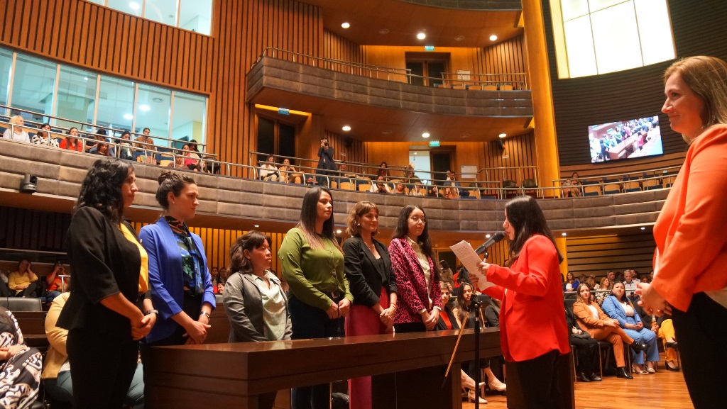 gabinete de mujeres 9 - 15