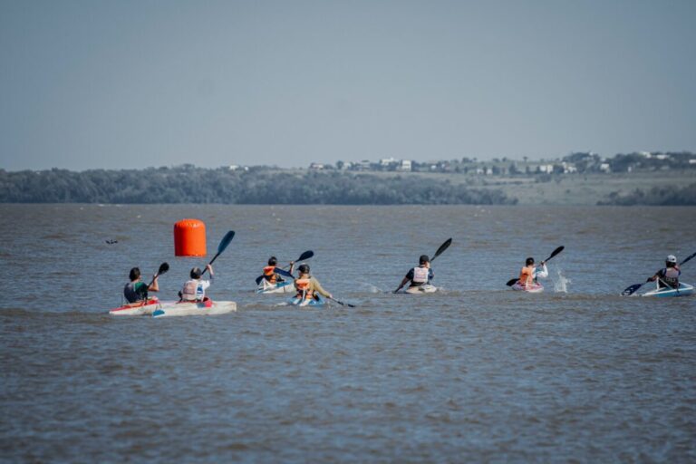 Amplia gama de actividades deportivas a orillas del Paraná