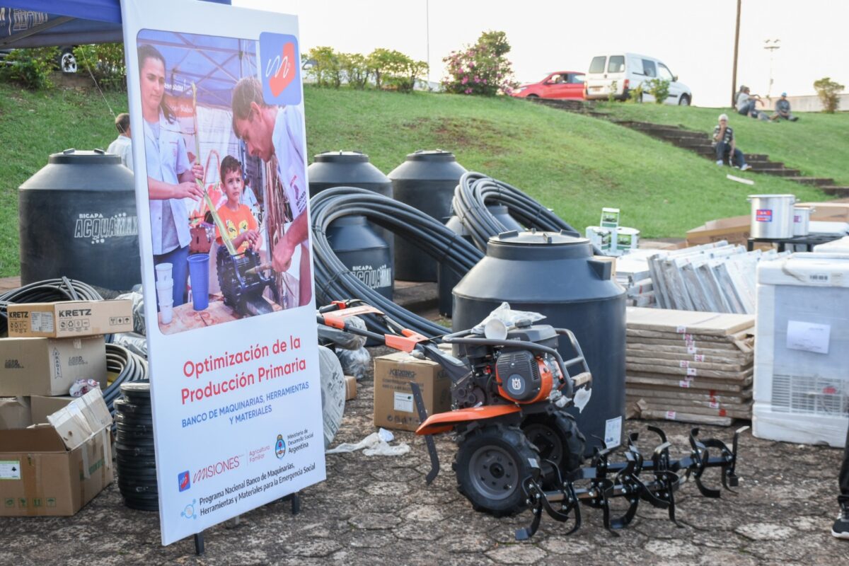 Productores hortícolas de distintas localidades de Misiones recibieron motocultivadores