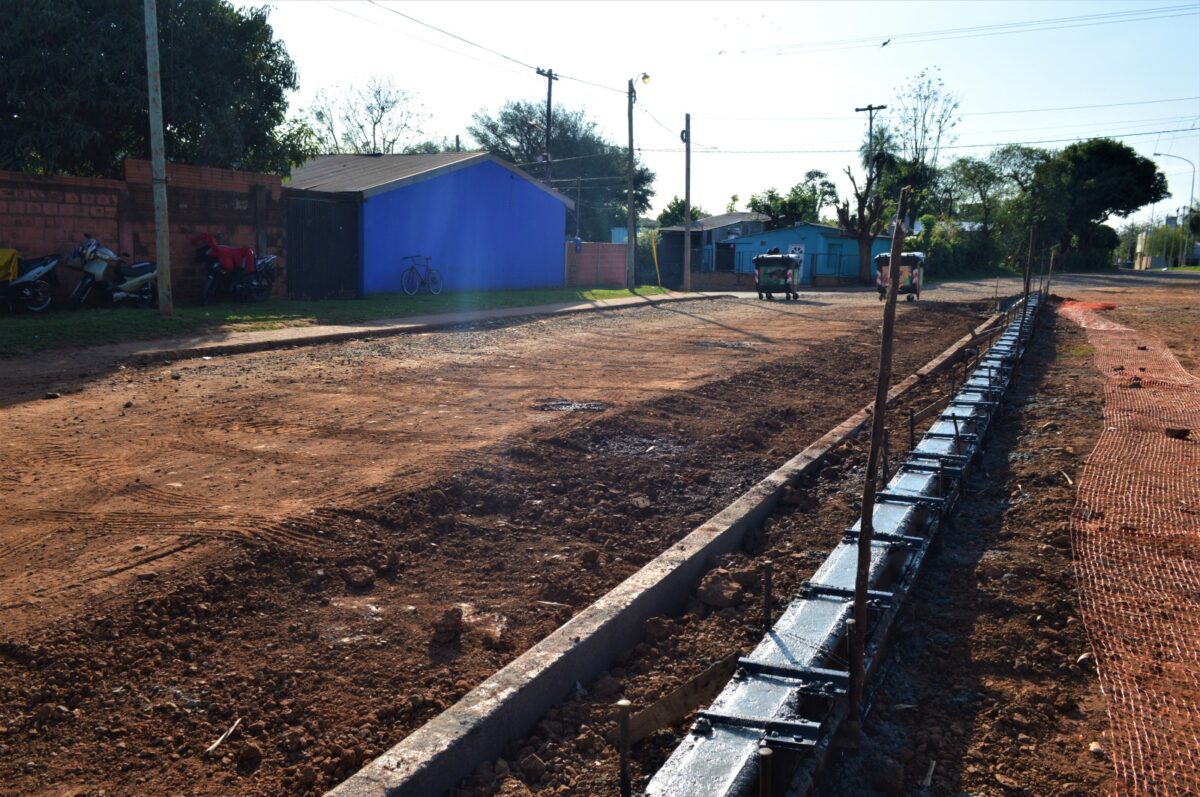 Concretan obras de infraestructura sobre la Bustamante y Costanera Oeste de Posadas