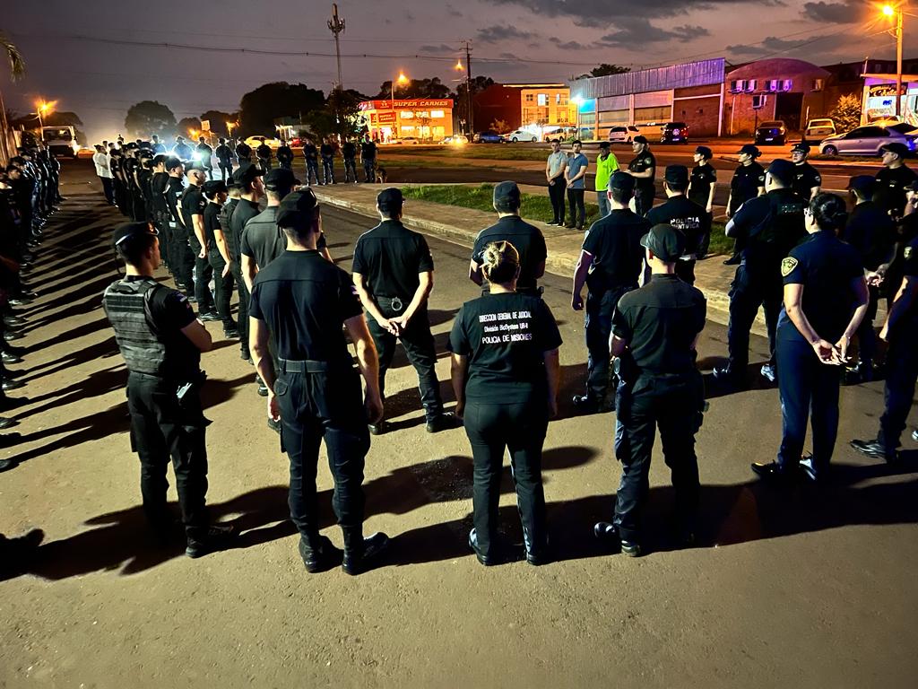 Con más de 4 mil efectivos y mil vehículos, la Policía de Misiones intensifica la seguridad en municipios