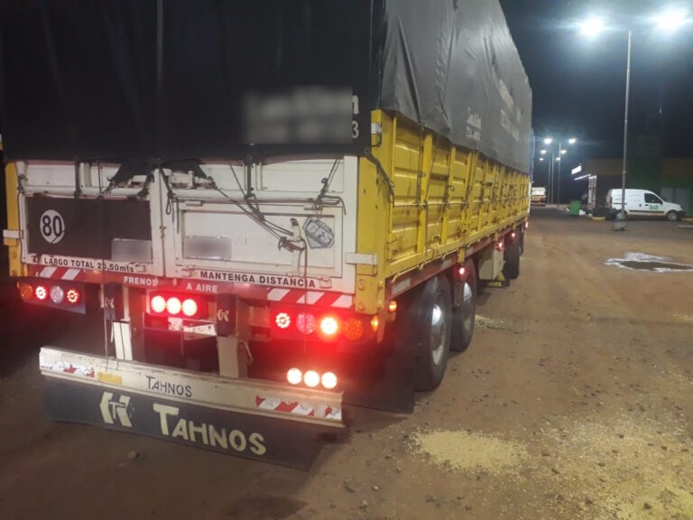 Secuestran 1.138 kilos de granos de soja sin documentación que eran transportados hacia Misiones