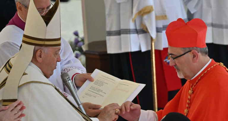 Un cardenal ofreció entregarse a Hamas para que liberen a los niños rehenes