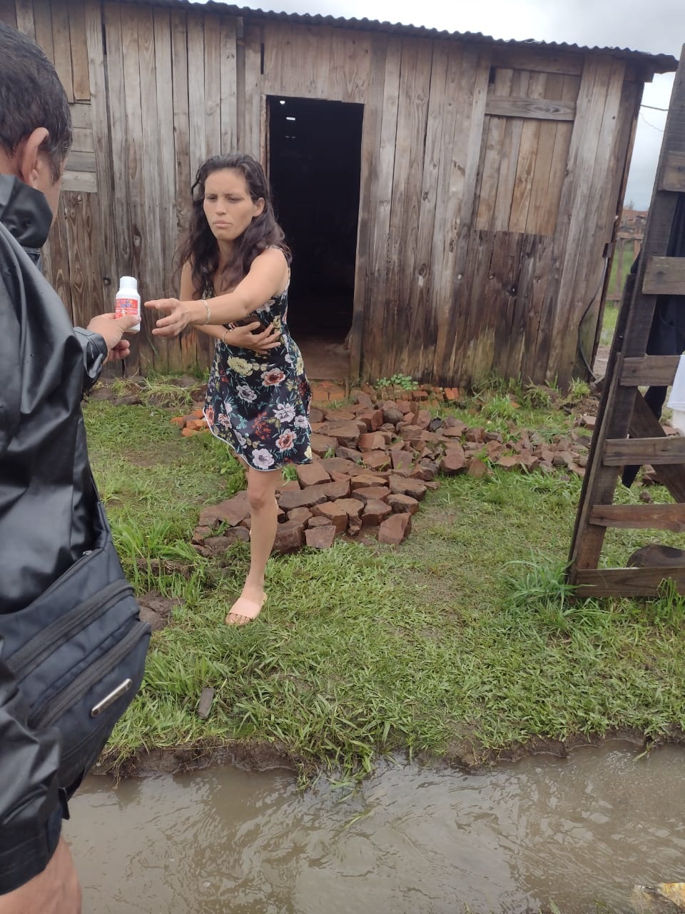 Asisten a vecinos afectados por el temporal en distintas zonas de Misiones