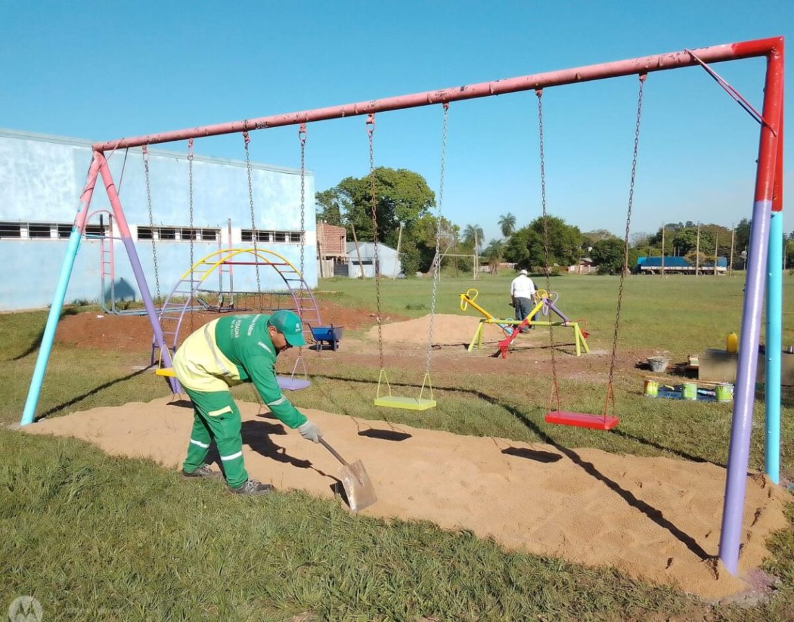 Revalorizan los juegos y espacios de la plaza del barrio Villa Bonita