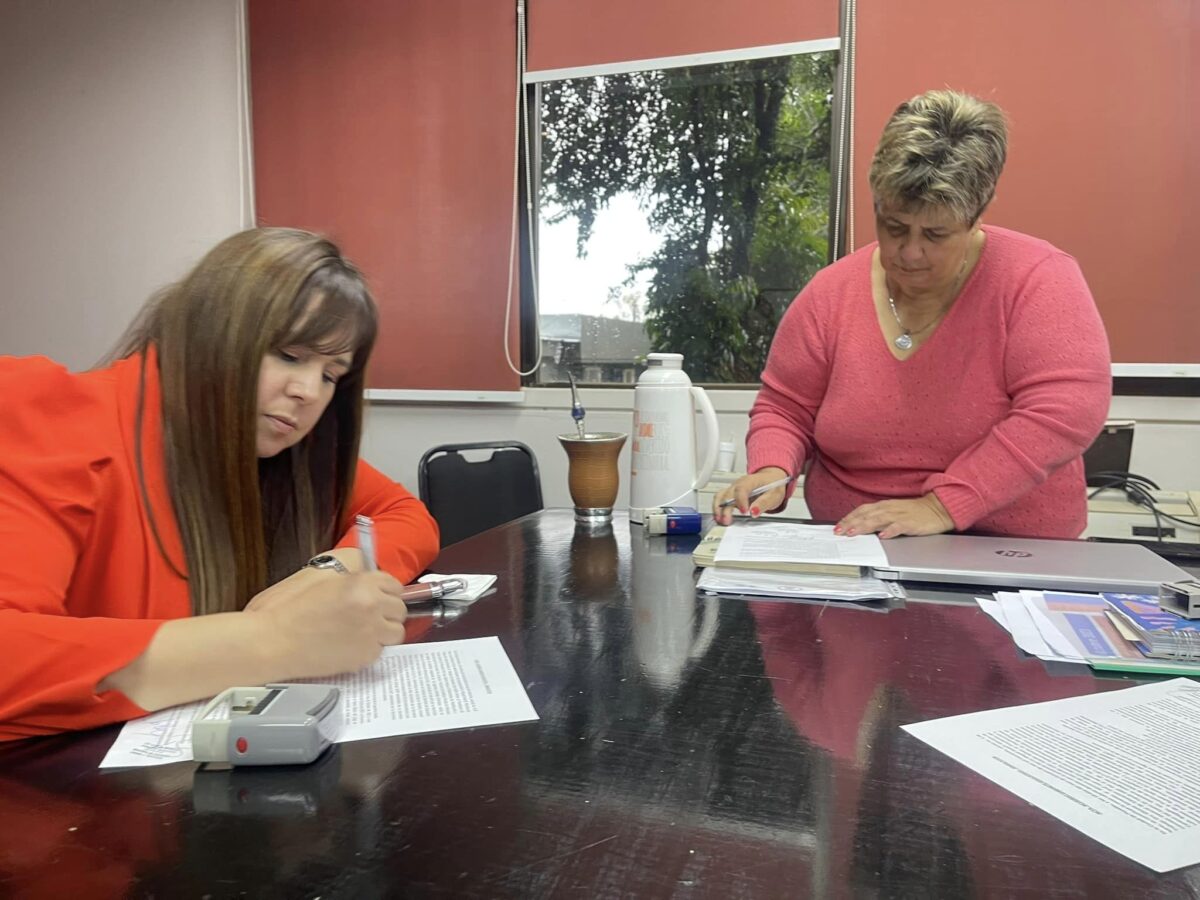 Gremios y el Gobierno provincial acordaron nuevo incremento salarial a docentes