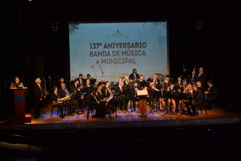 Posadas vivió el concierto aniversario de la Banda de Música Municipal