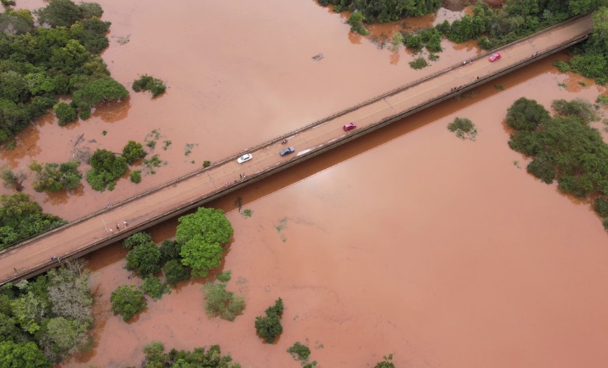 Unas 70 familias fueron evacuadas en El Soberbio por la crecida del Uruguay