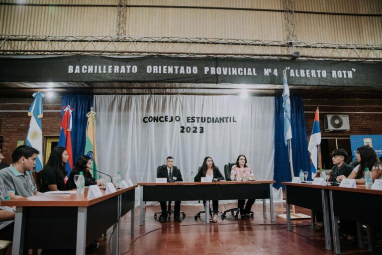 Herrera Ahuad acompañó la tercera edición del Concejo Estudiantil de Cerro Azul