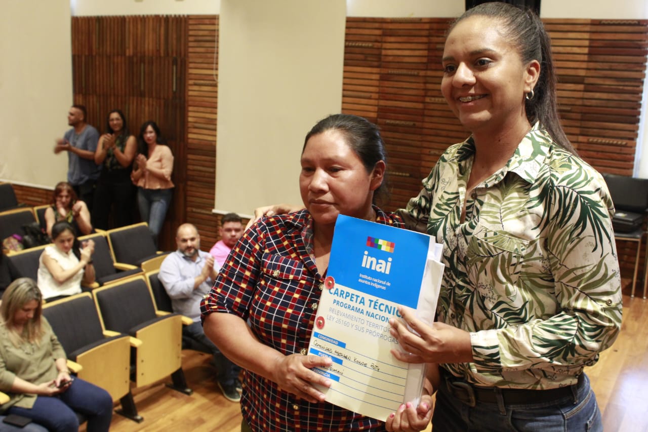 Comunidades indígenas recibieron carpetas técnicas de relevamientos territoriales