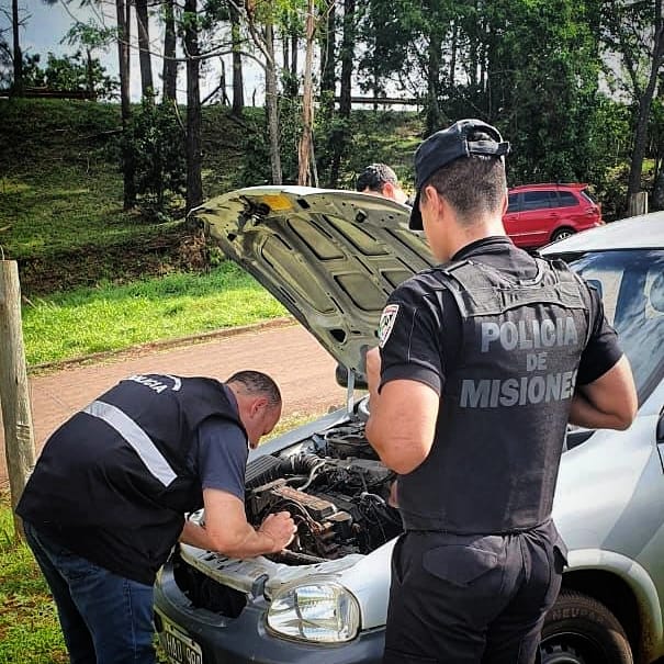 Desmantelaron un desarmadero de motos robadas y atraparon a tres hermanos involucrados