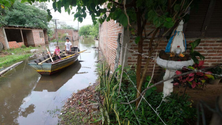 Se registran más de 1200 evacuados en Itatí tras las inundaciones