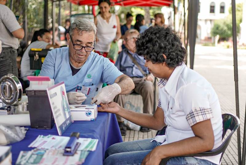 Realizaron 40 testeos gratuitos de VIH en la plaza 9 de julio