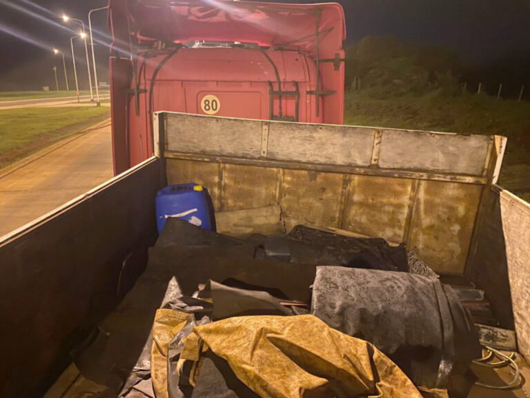 Detuvieron en San José a camionero que transportaba 47 kilos de metanfetaminas desde Brasil