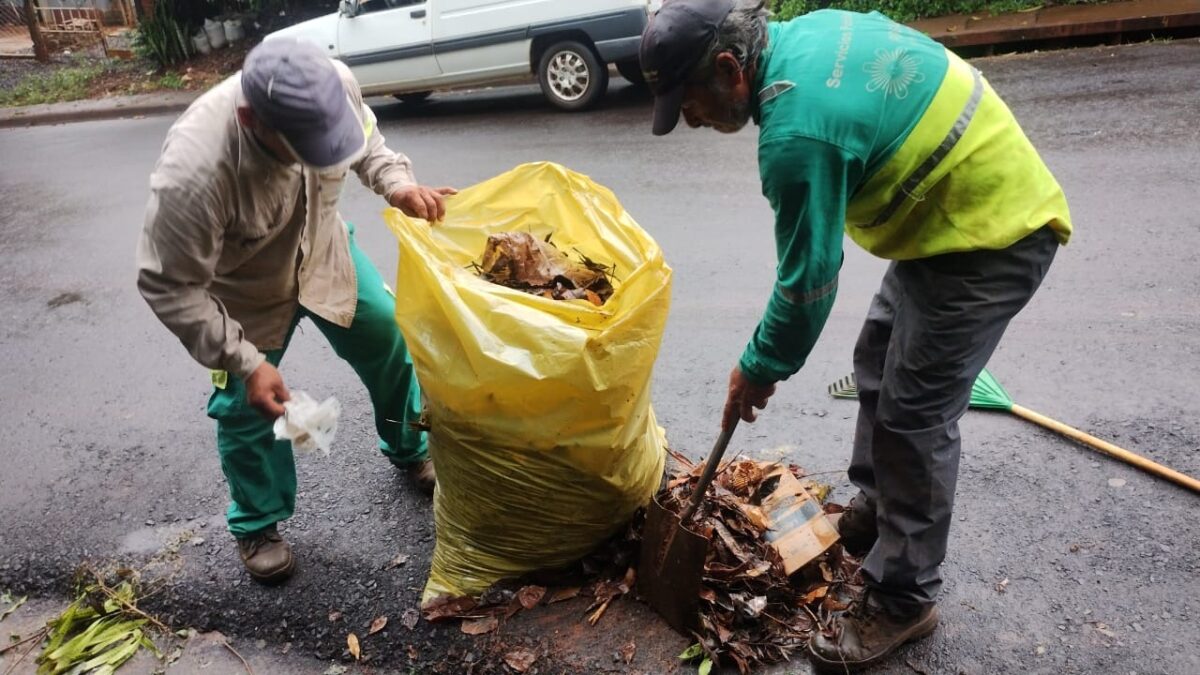 Frente a la alerta meteorológica continúan operativos de asistencia en barrios de Posadas