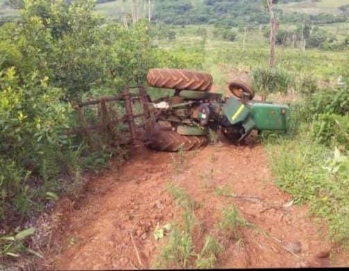 Falleció un agricultor tras volcar con su tractor en San Vicente