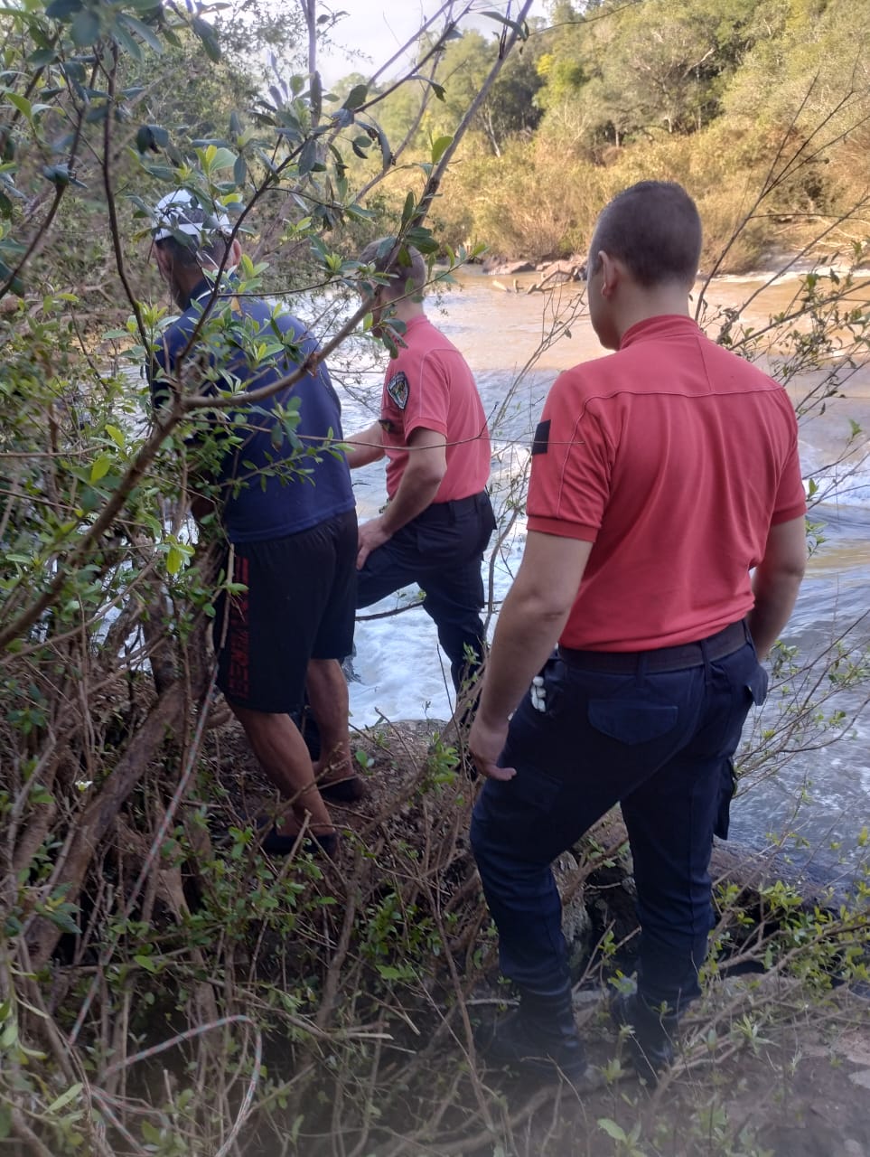 Encontraron el cuerpo de la joven que cayó al arroyo Once Vueltas de Mojón Grande