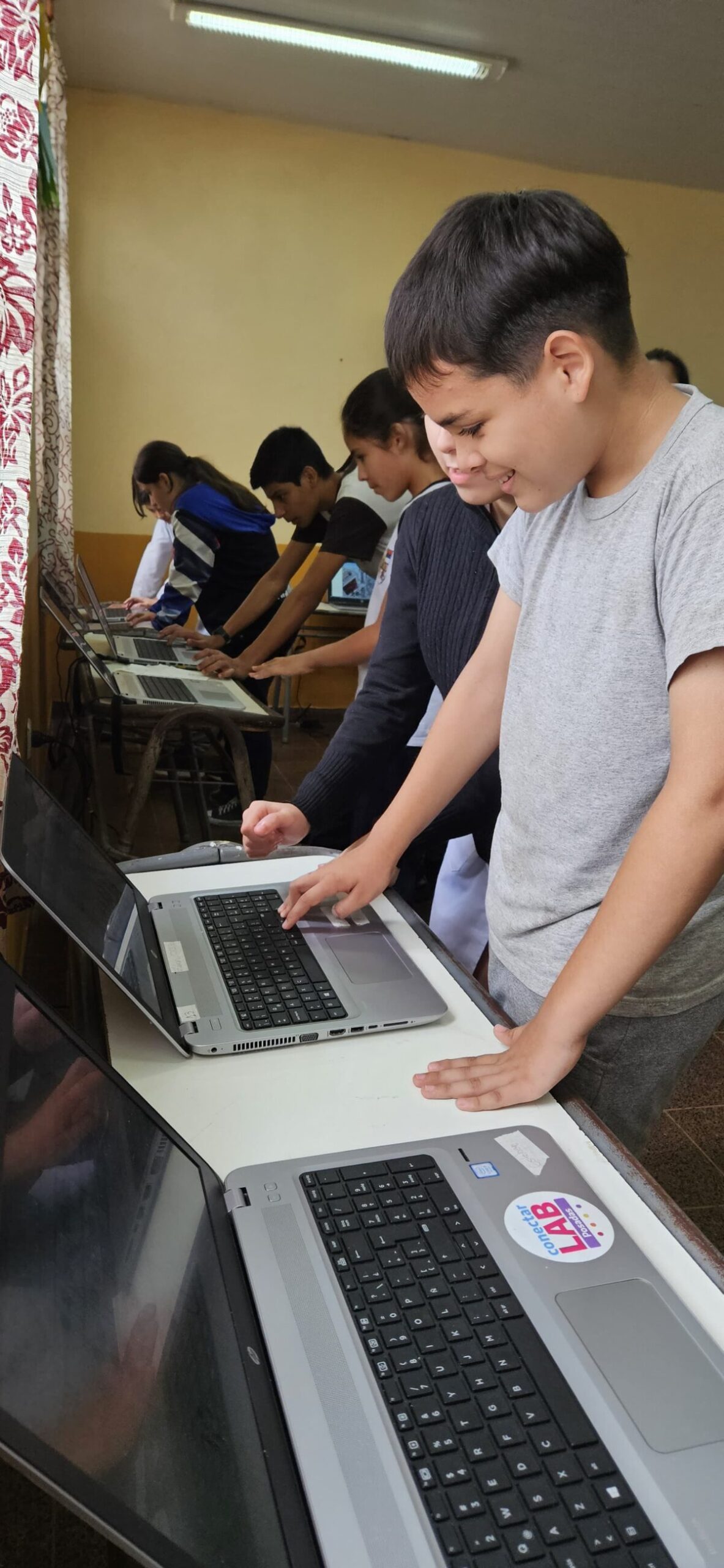 Más estudiantes misioneros pasaron por su primera experiencia en la Escuela de Videojuegos