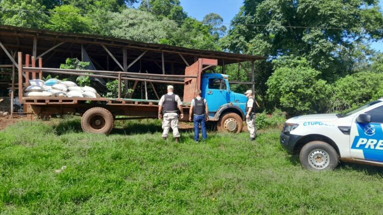 Secuestraron más de 37 toneladas de maíz y soja ilegales en El Soberbio