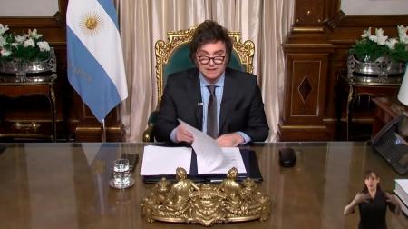 Milei a los diputados: "Necesito esta ley aprobada antes de 31 de enero"