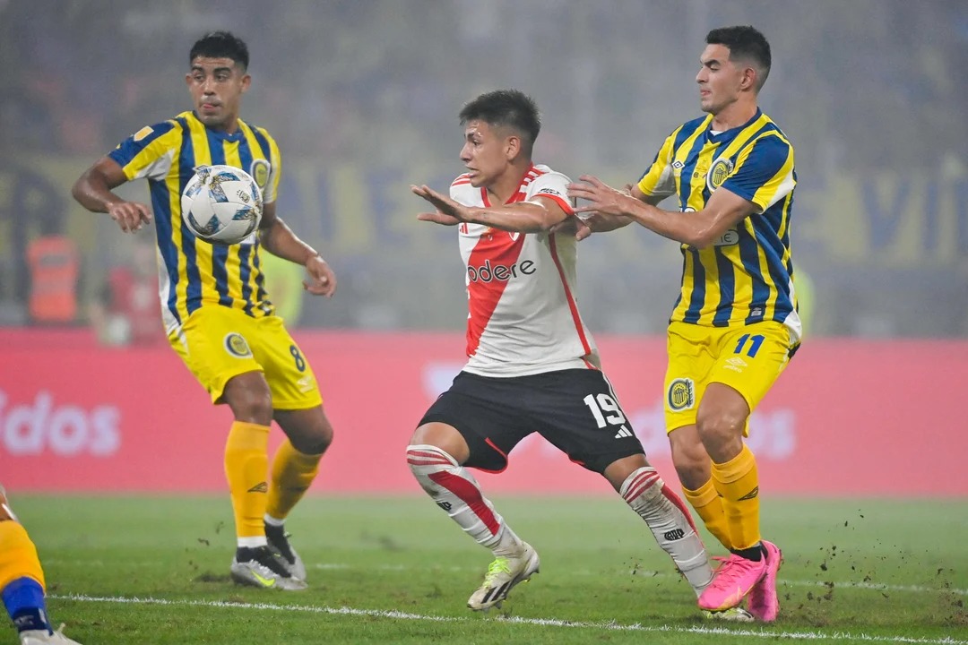 El Diablito Echeverri abandonó la pretemporada de River para unirse al Sub 23 de Mascherano