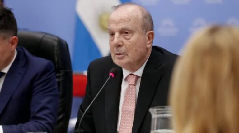 Javier Milei le pidió la renuncia a Guillermo Ferraro, ministro de Infraestructura
