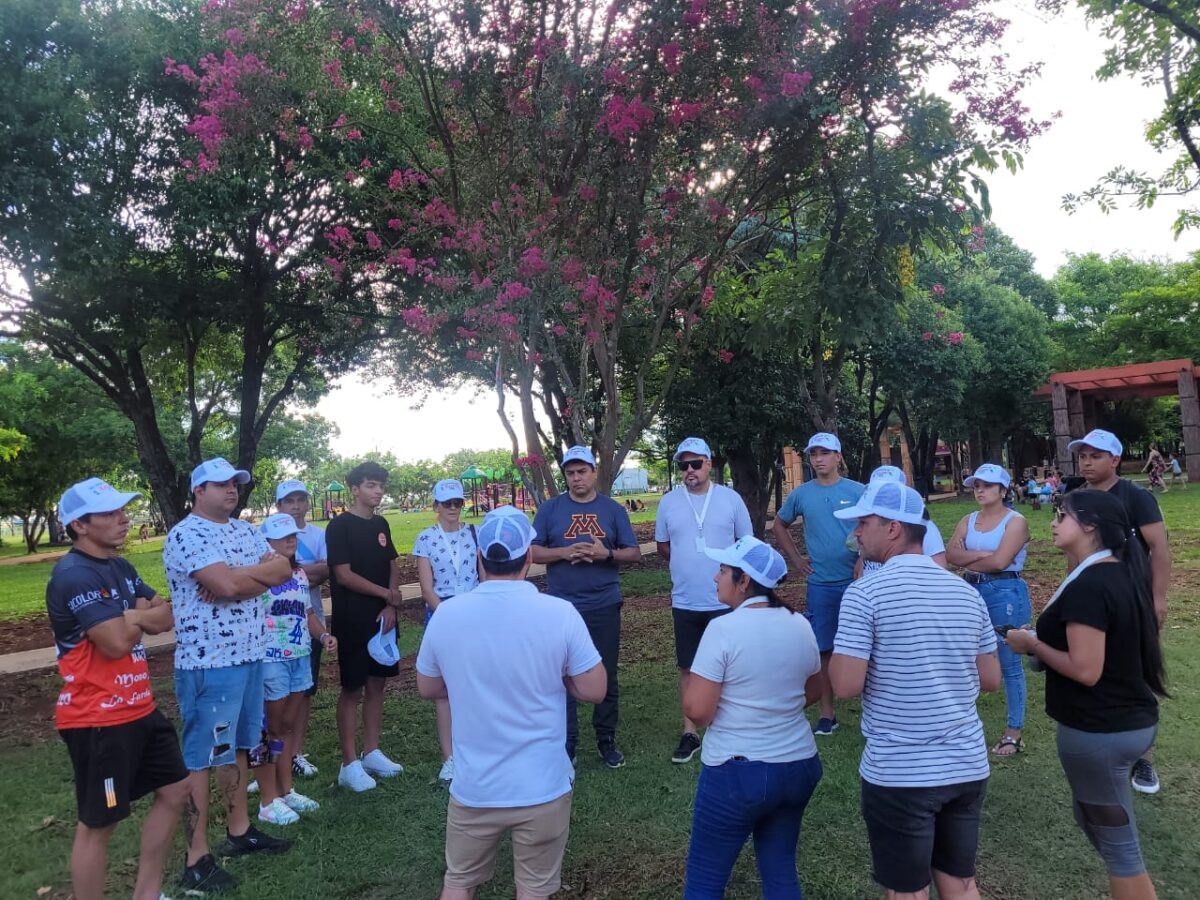 Locales y turistas se interiorizan en las propuestas del Concejo en Verano