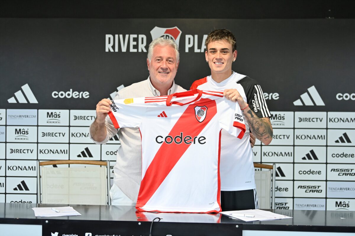 El uruguayo Nicolás Fonseca firmó por tres años con River