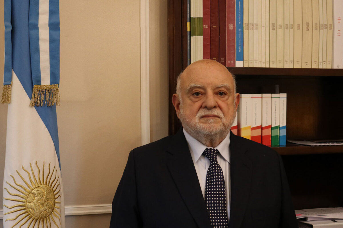 Rodolfo Barra defendió el DNU y las medidas tomadas por Javier Milei