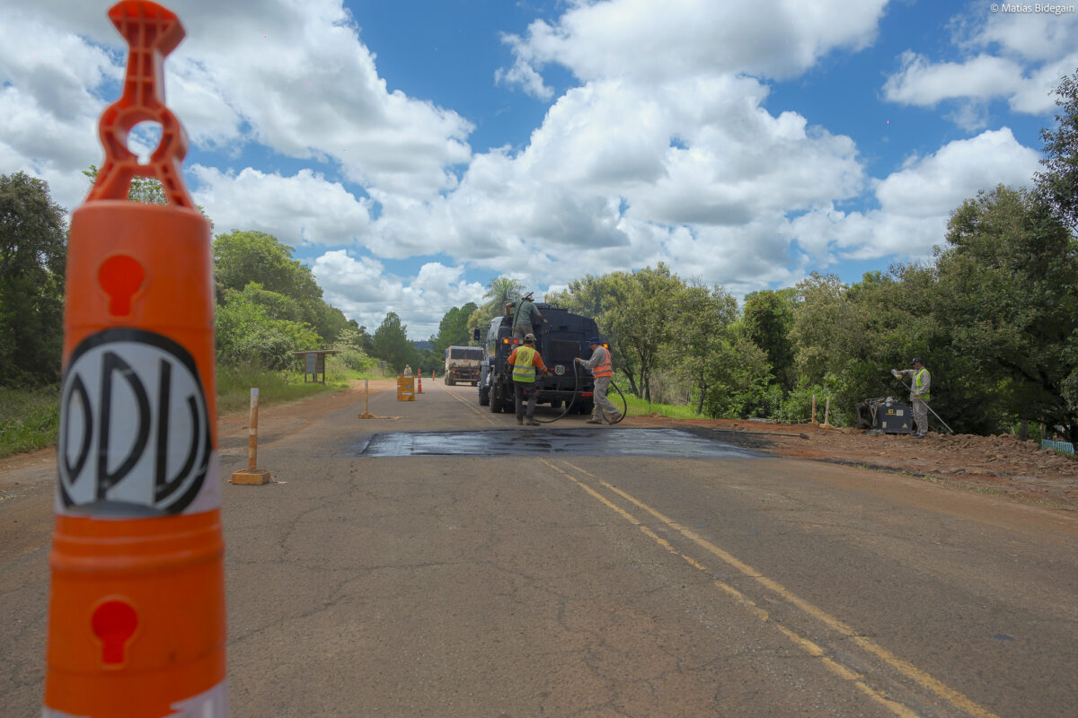 Realizan tareas de mantenimiento en las rutas provinciales 6 y 103