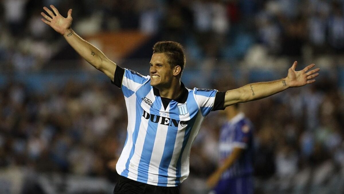 Bruno Zuculini acordó de palabra su retorno a Racing