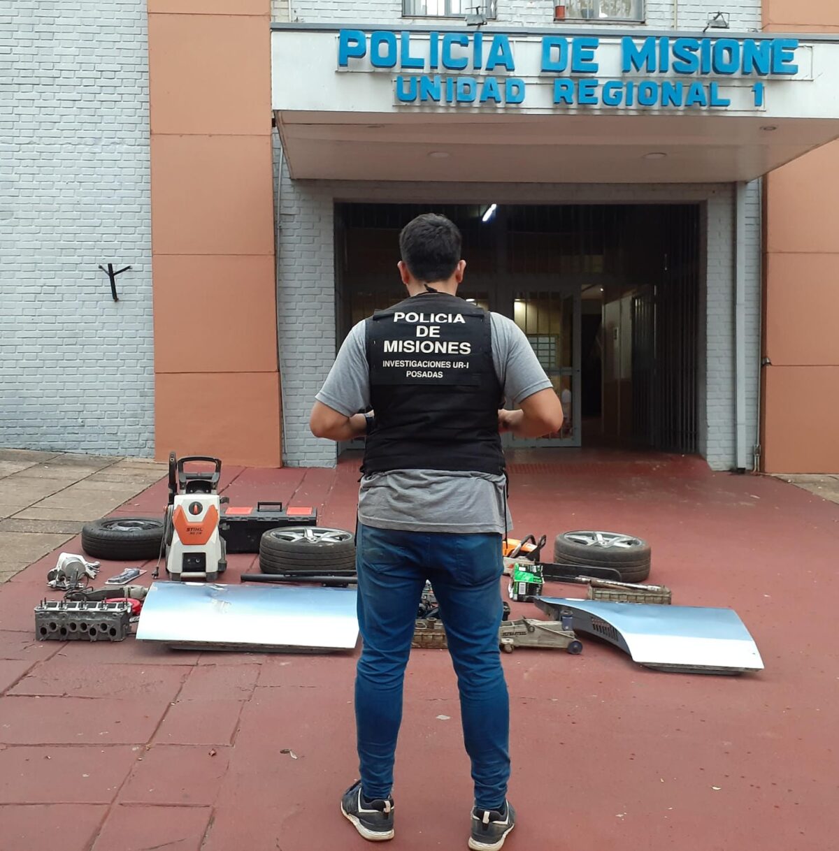 Detuvieron a un delincuente por el robo a una tienda de ropas en Posadas