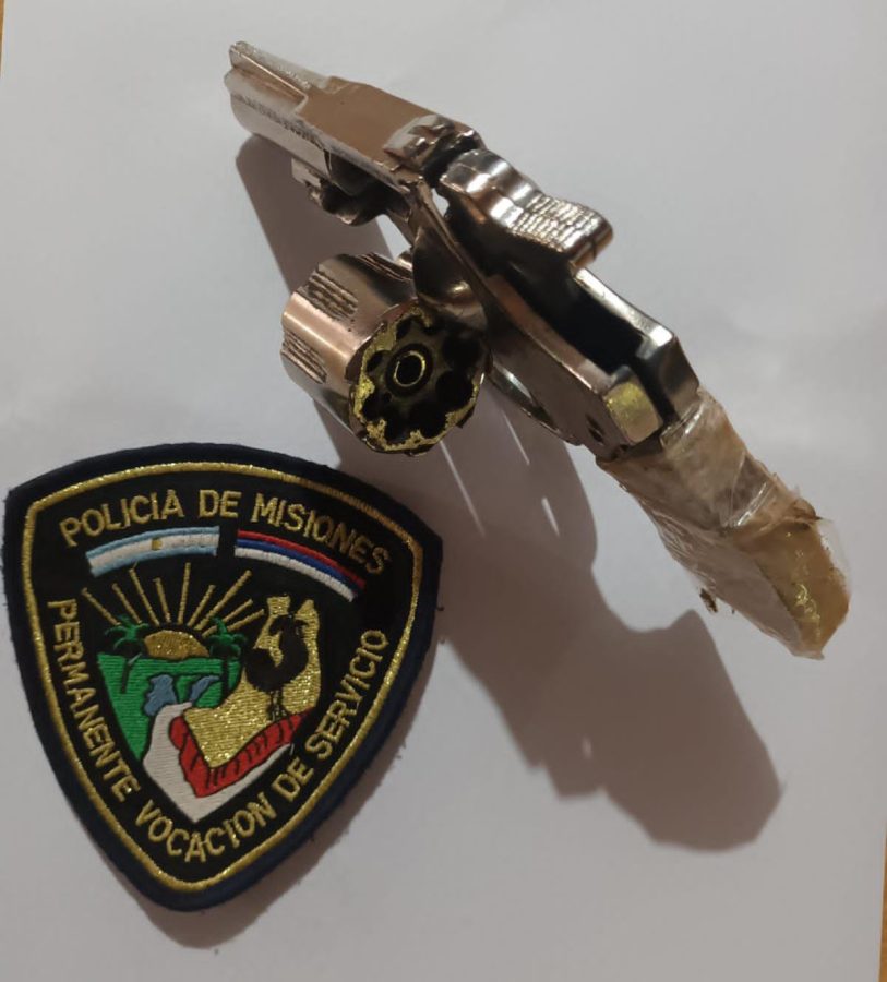 Rápida acción policial terminó con la detención de tres delincuentes en San Vicente 1 2 - detenidos san vicente 1 - 1