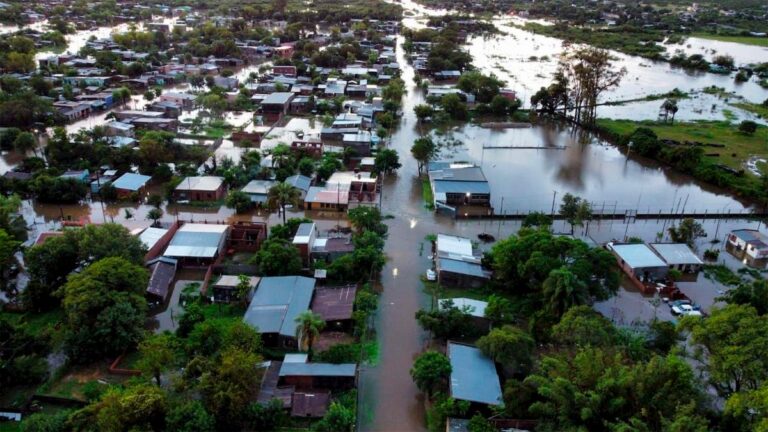 Hay unas 328 personas evacuadas por las lluvias y las inundaciones en Corrientes