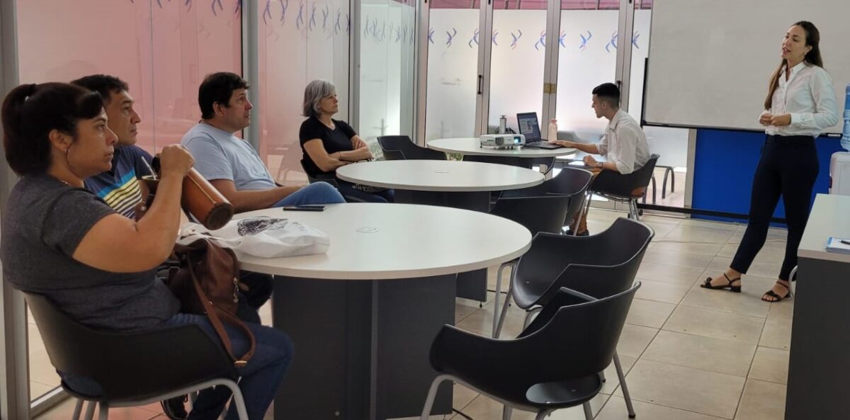 Agencieros se interiorizaron sobre los créditos del Iplyc para mejorar sus locales