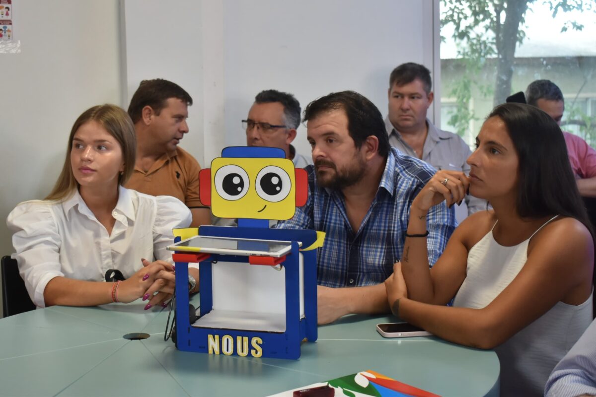 Loreto apuesta a la innovación y transformación educativa tras convenio con Robótica