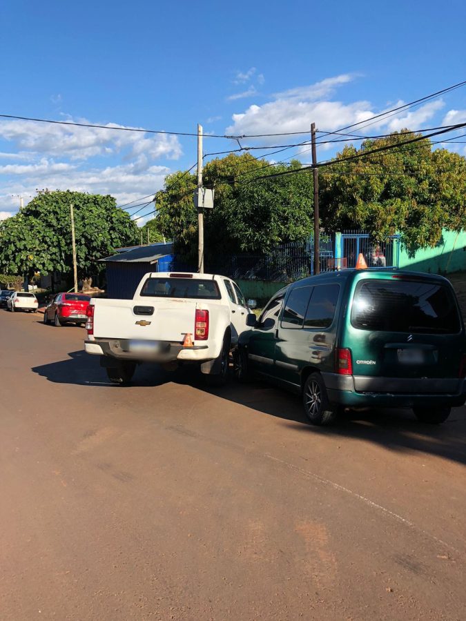 Intento permutar un auto robado y fugarse pero la Policia frustro la operacion 1 - 1