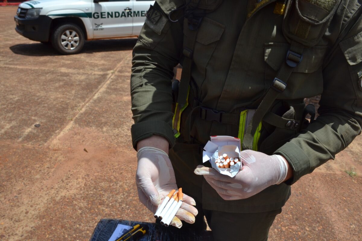 Secuestraron 40 mil paquetes de cigarrillos ilegales que eran transportados a Iguazú