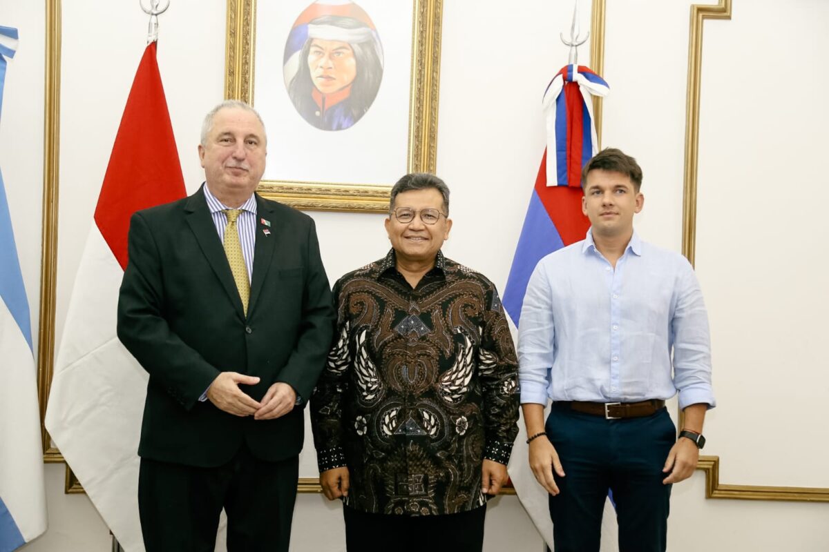 Passalacqua recibió al embajador de Indonesia: comercio y turismo, eje del encuentro