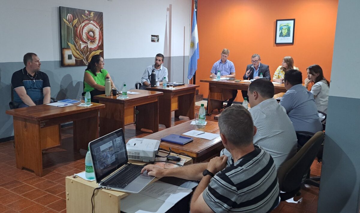 Sartori inauguró las sesiones del Concejo y anunció la construcción de una planta de clasificación de residuos para Campo Grande