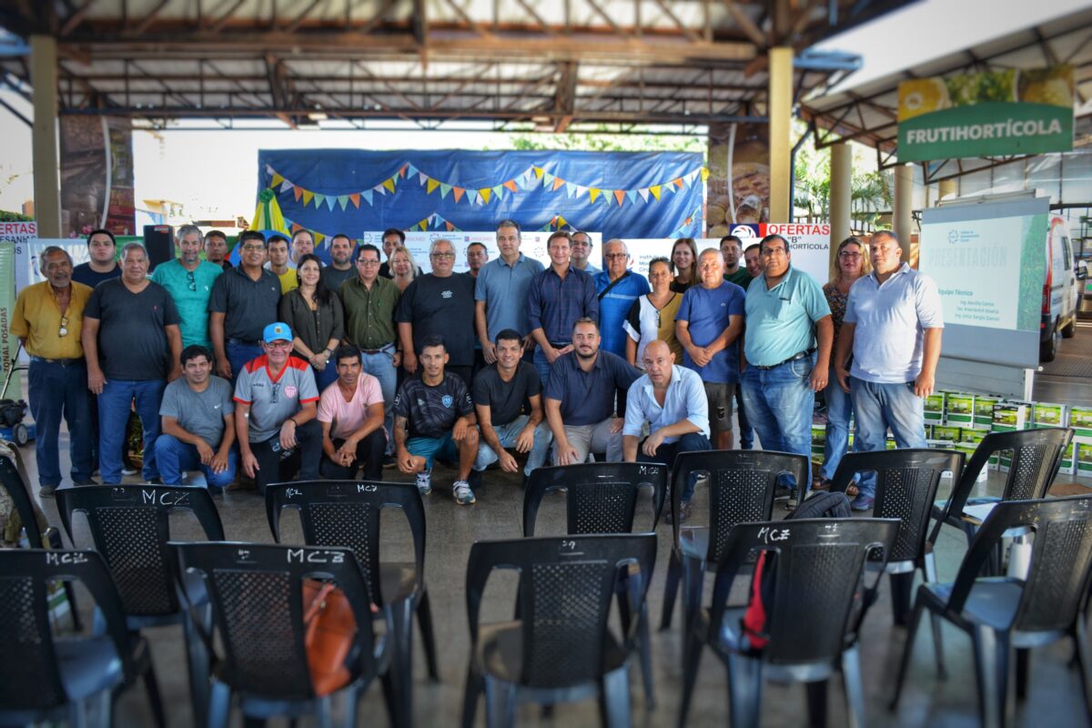 El Imac capacitó a clubes posadeños en mantenimiento de césped en canchas de fútbol